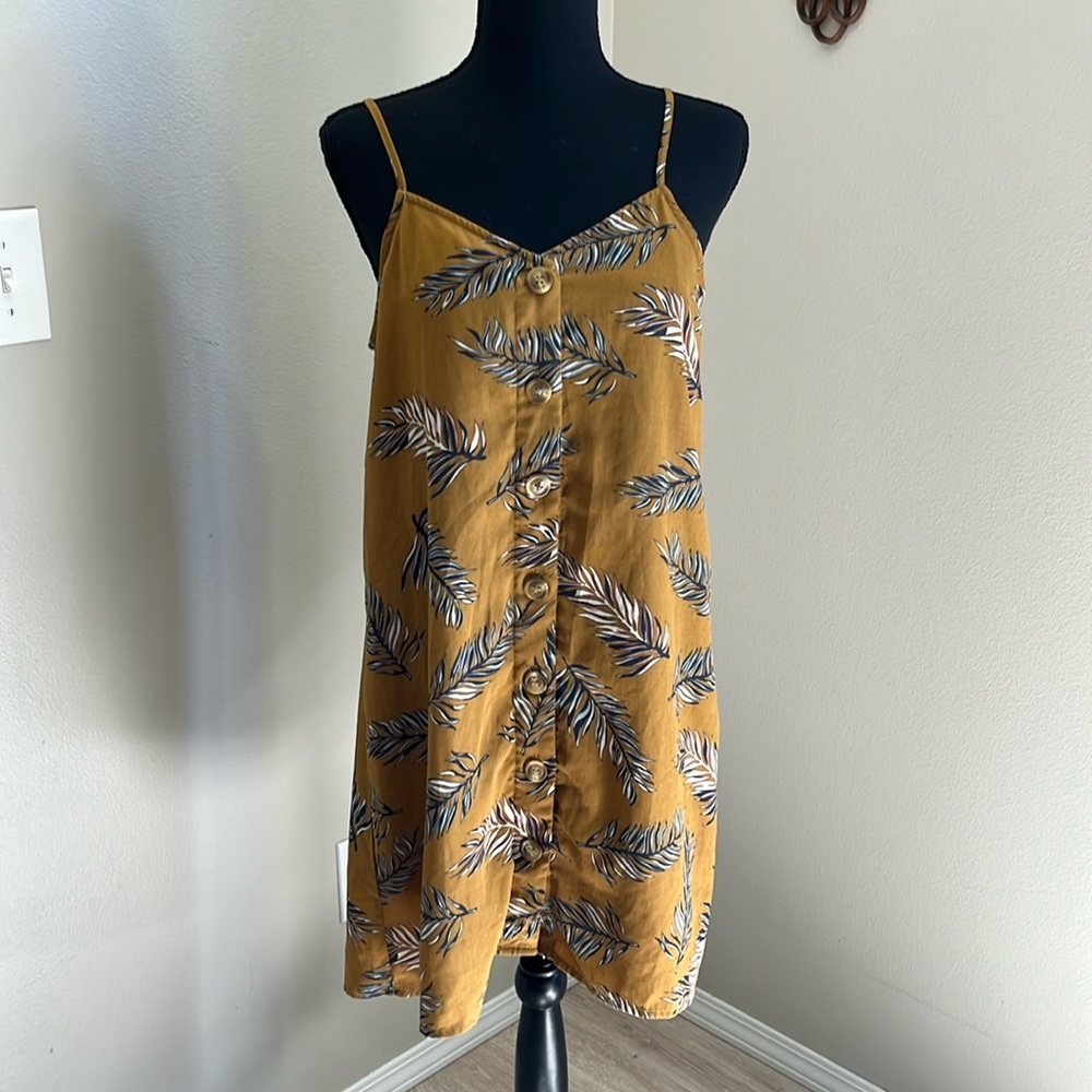 ENTRO women’s mustard yellow front button‎ down dress size medium.